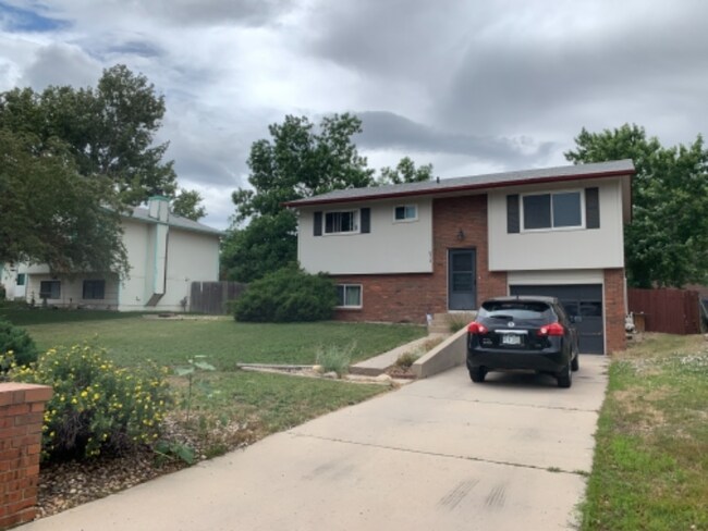 Building Photo - 6713 Debra Dr