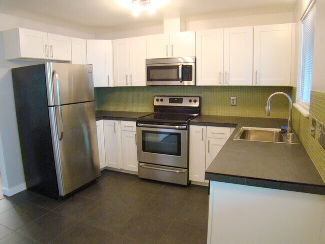 Building Photo - 612 NW 49th St