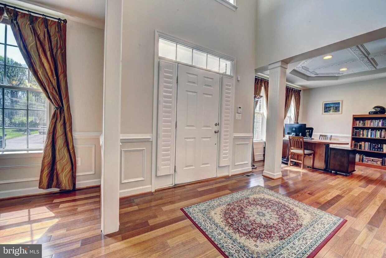 5823 Fitzhugh St, Burke, VA 22015 House for Rent in Burke, VA