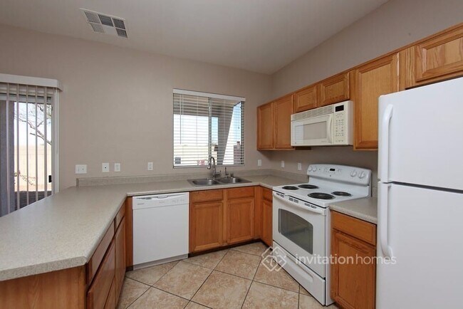 Foto del edificio - 11982 W Belmont Dr