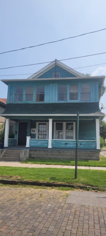 Primary Photo - 741 Plymouth St