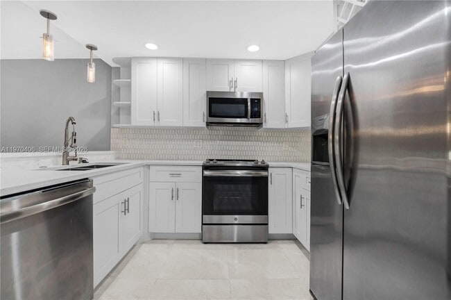 Building Photo - 7100 NW 17th St