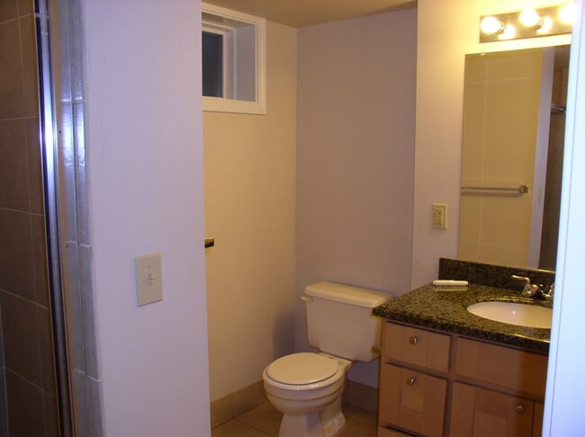 Foto del edificio - 5215 21st Ave NE