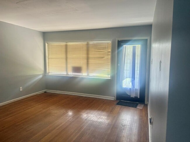 Building Photo - 1509 Ronson Rd