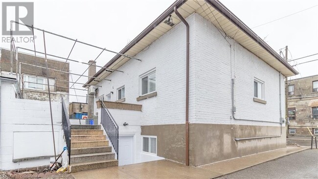 Building Photo - 264 Hughson St. N