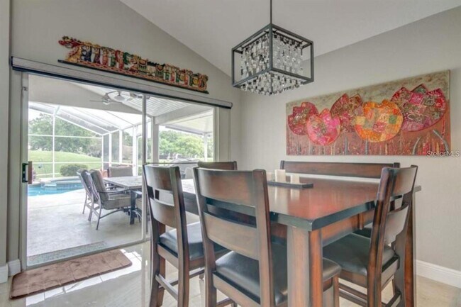 Foto del edificio - 2239 Mallory Cir