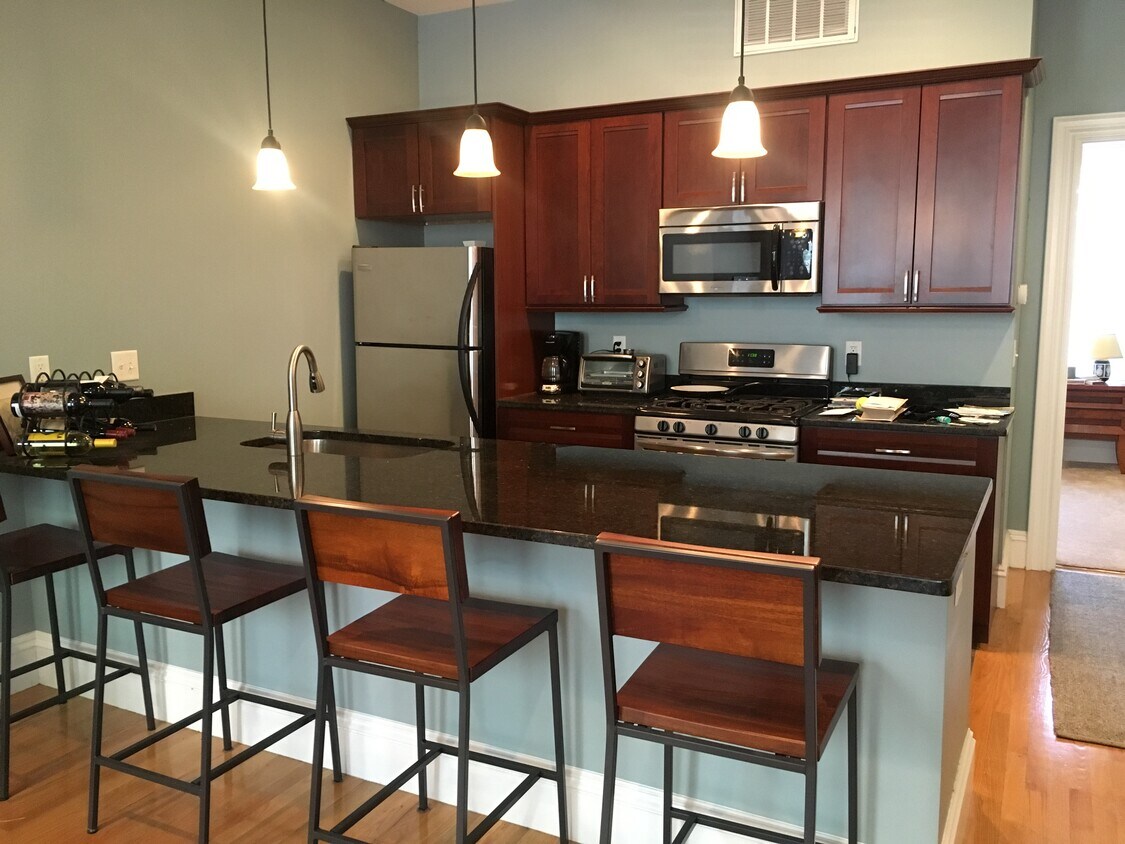 32 Upton St Boston, MA 02118 Alquileres en Boston, MA