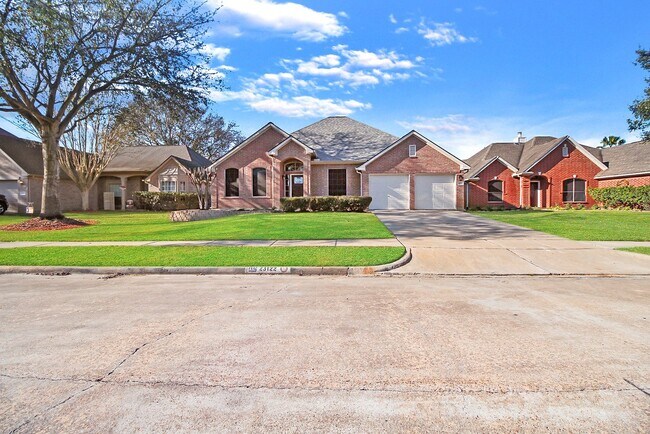 Foto del edificio - 23122 Beech Canyon Dr