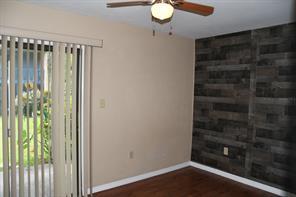 Foto del edificio - 2811 SW Archer Rd