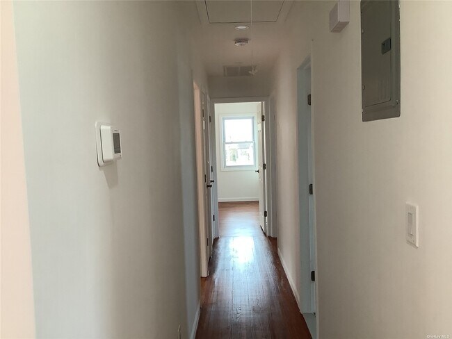 Foto del edificio - 95-4 156th Ave