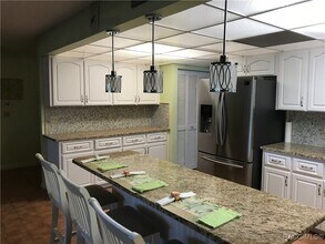 Building Photo - 9257 SW 82nd Terrace