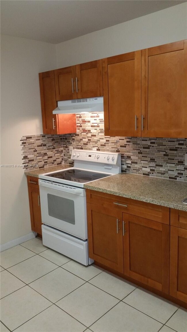 Foto del edificio - 2531 NE 184th Terrace