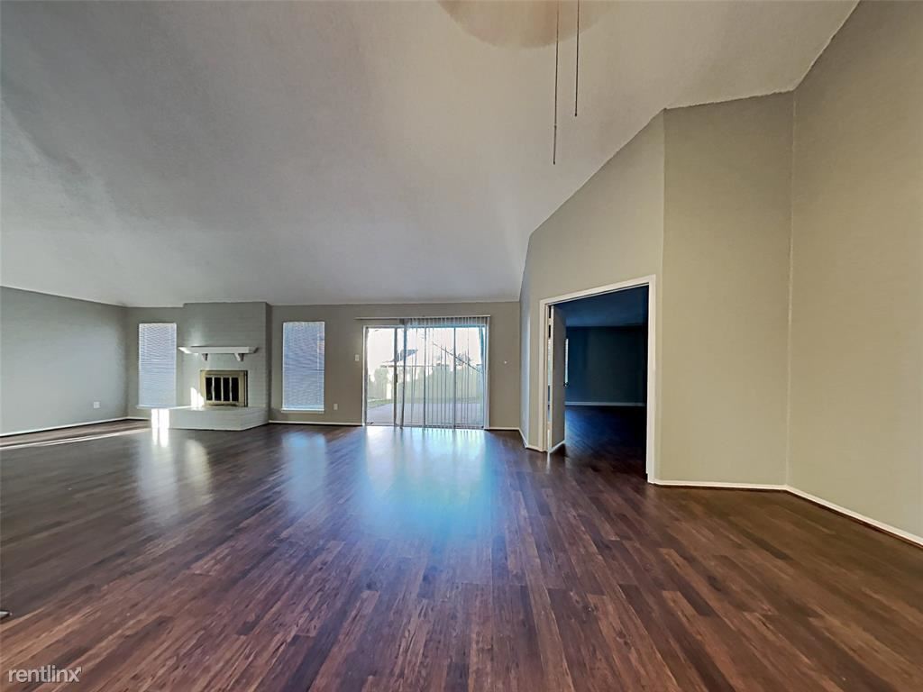 Primary Photo - 3 br, 2 bath House - 25315 Hollybush Ln