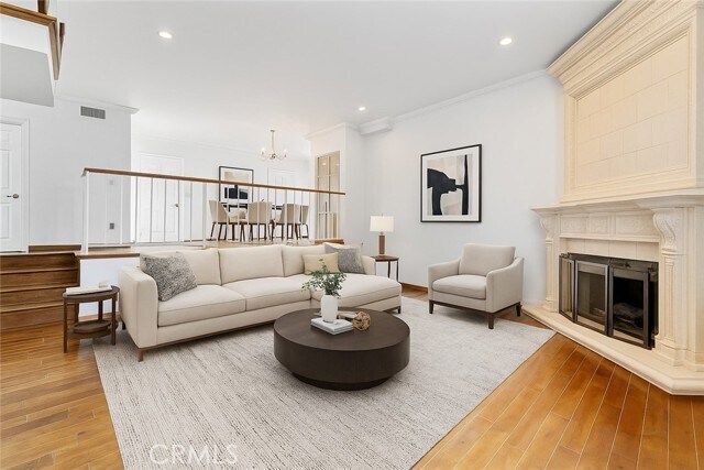 Foto del edificio - 807 N Sycamore Ave
