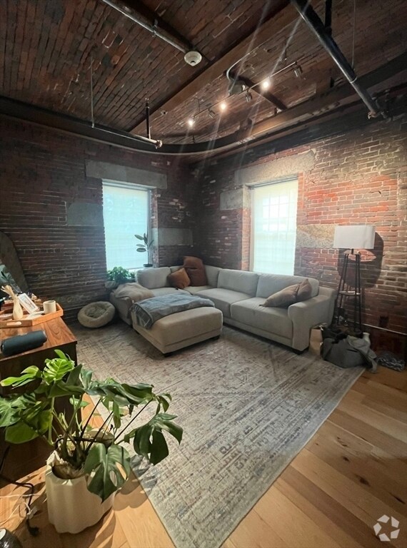 Building Photo - 58 13th St
