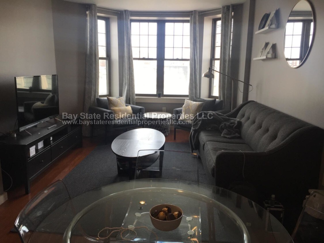 Foto principal - 500 Commonwealth Avenue