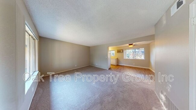 Foto del edificio - 1637 Catalina Ct