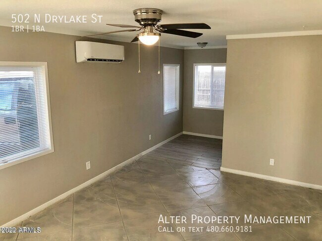 Foto del edificio - Spacious 1-Bedroom Rental with a Sprawling...