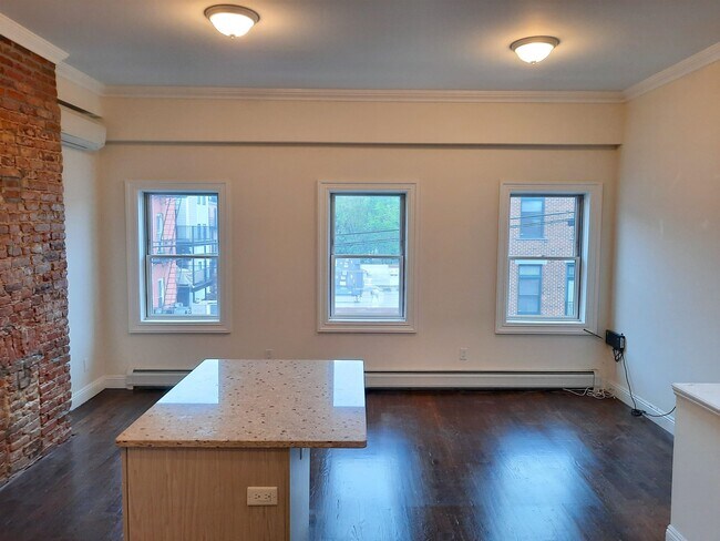 Foto del edificio - 158 6th St