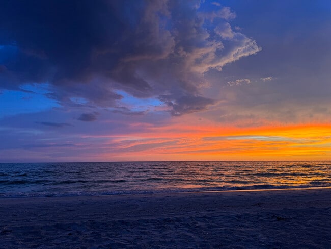 Building Photo - 102 87th Ave