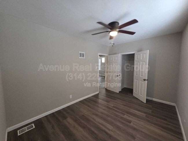 Building Photo - 1131 N Florissant Rd
