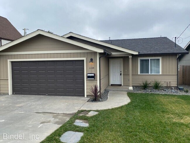 Building Photo - 3 br, 2 bath House - 1105 McCullens Ave