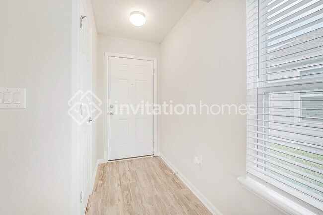 Building Photo - 115 Santorini Ct