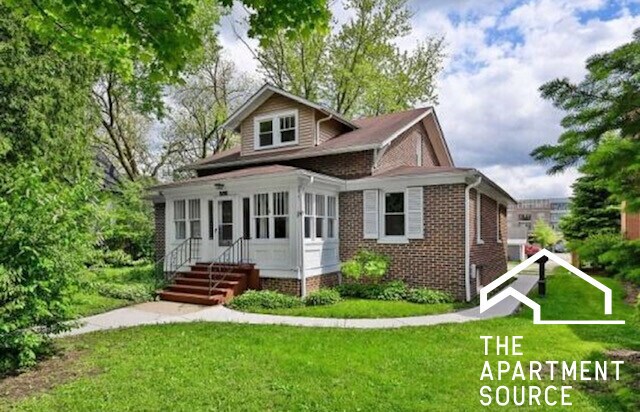 Primary Photo - 1811 Prairie St