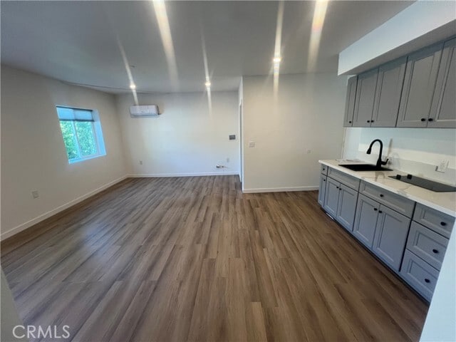Building Photo - 11855 Beverly Ct