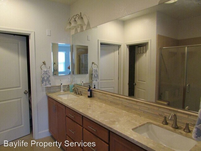 Building Photo - 3 br, 3.5 bath House - 2960 Via Torino Place