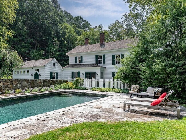 Foto del edificio - 1 Davenport Rd