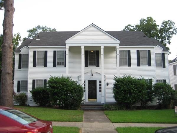 Primary Photo - 547 Gladstone Blvd