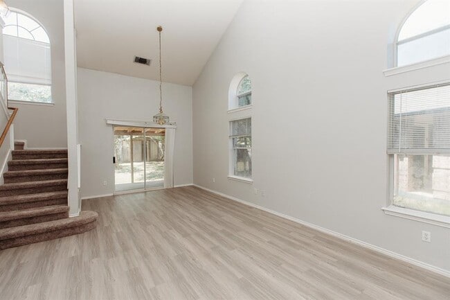 Foto del edificio - 3138 Jazz St