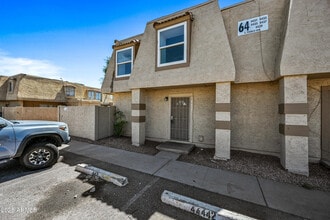Building Photo - 4435 E Pueblo Ave