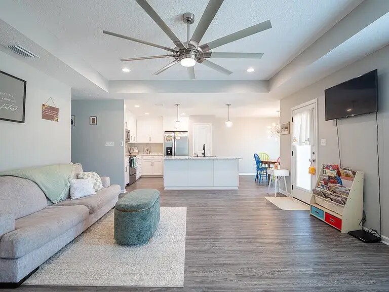 Foto del edificio - 5036 Madalyn Way