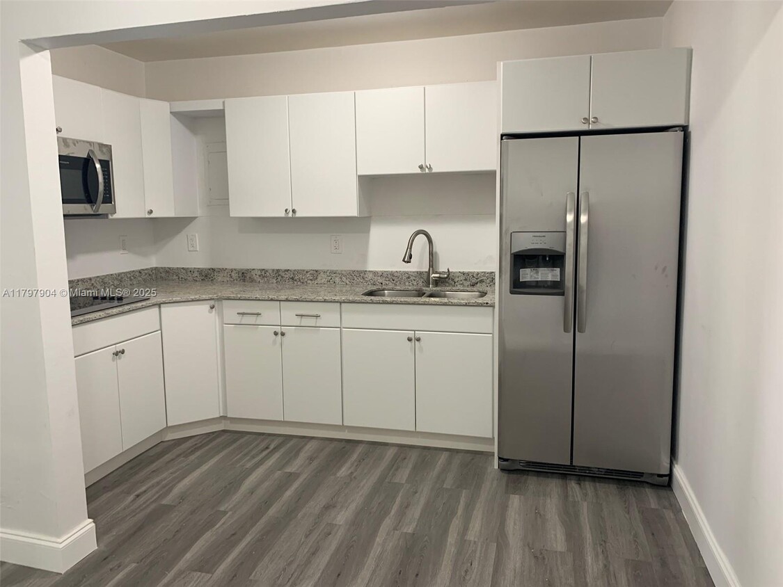 Foto principal - 6290 SW 39th St
