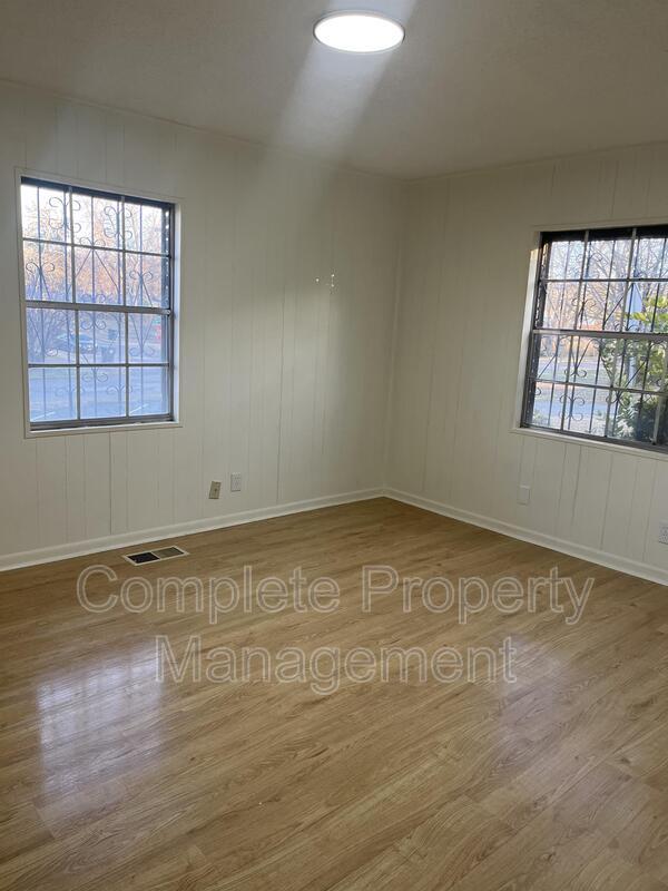 Foto del edificio - 2818 Dowell Ave SW