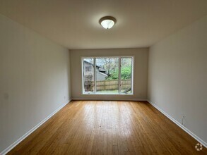Building Photo - 201-203-203 Briarcrest Ct