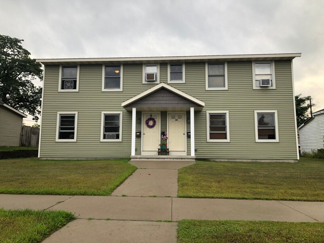 Foto principal - 308 S 14th St