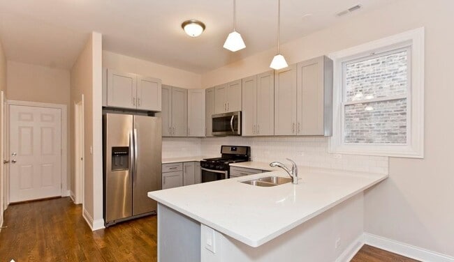 Foto del edificio - 827 N Francisco Ave