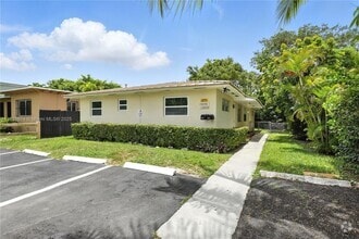 Building Photo - 10848 NE 3rd Ct