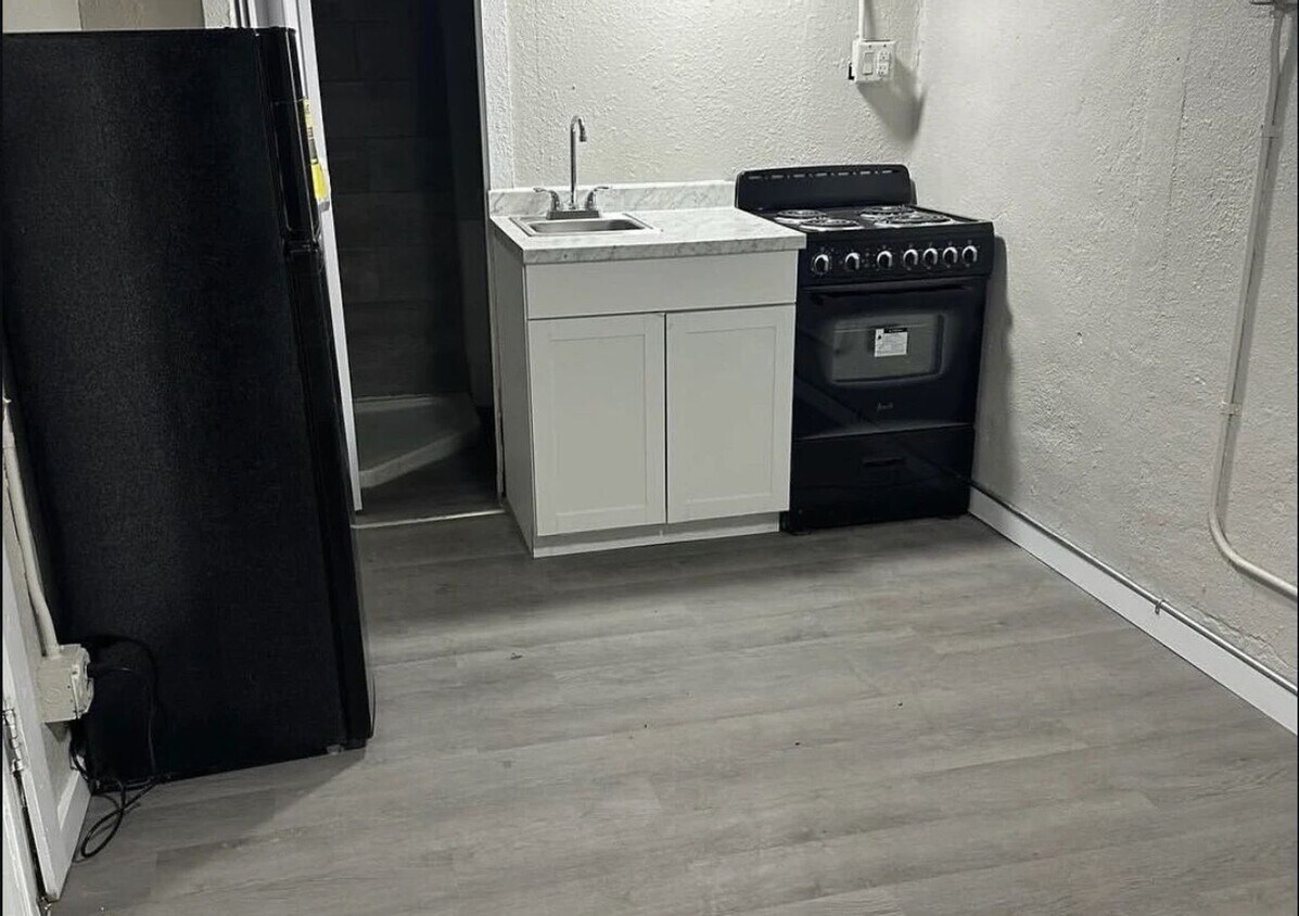 Foto del edificio - 1516 E Routt Ave