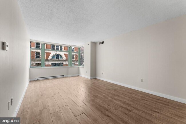 Foto del edificio - 1150 K St NW