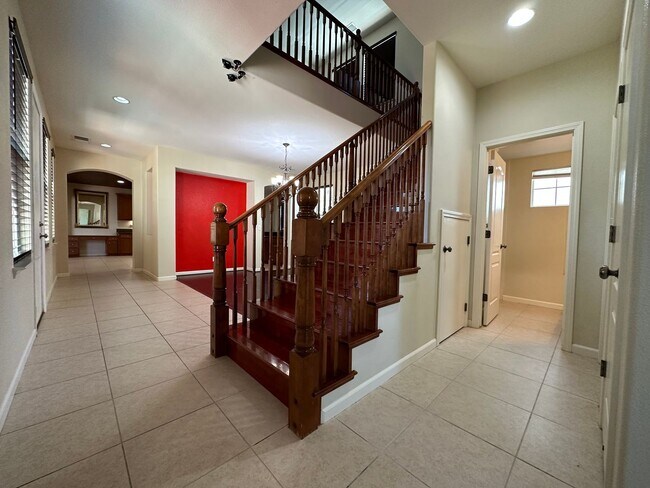 Foto del edificio - Beautiful 4 Bedroom, 3 Bath Mountain House...