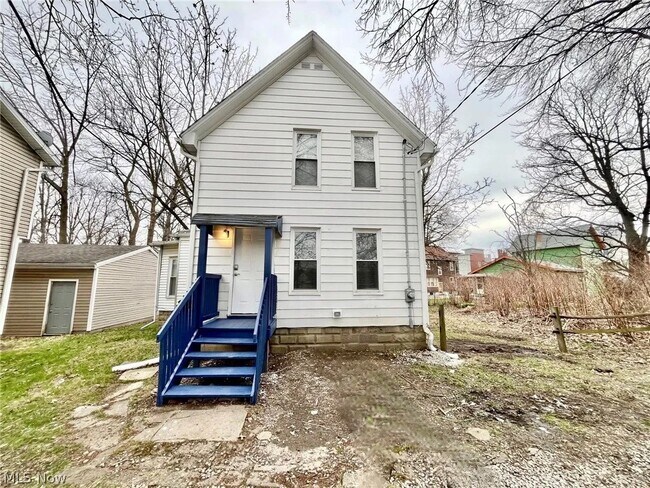 Foto del edificio - 484 Spicer St