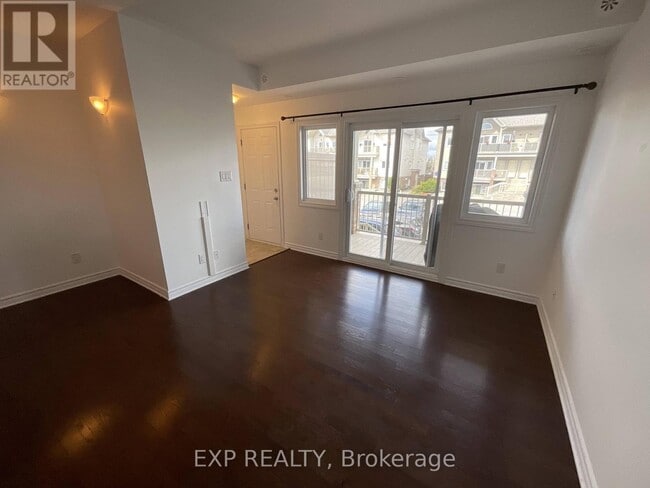 Building Photo - 366 Wood Acres Grove