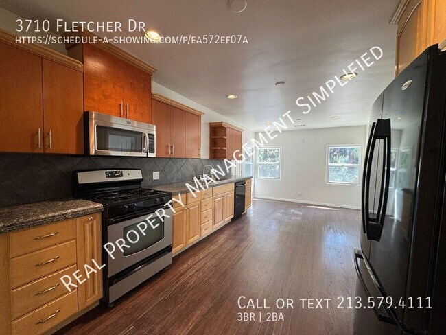 Foto del edificio - 3710 Fletcher Dr