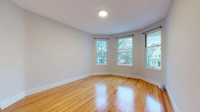 Building Photo - 35 Edison Grn
