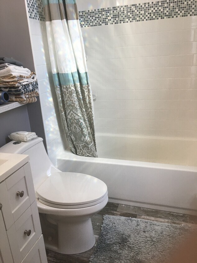 Building Photo - Exceptional Cobble Hill One Bedroom