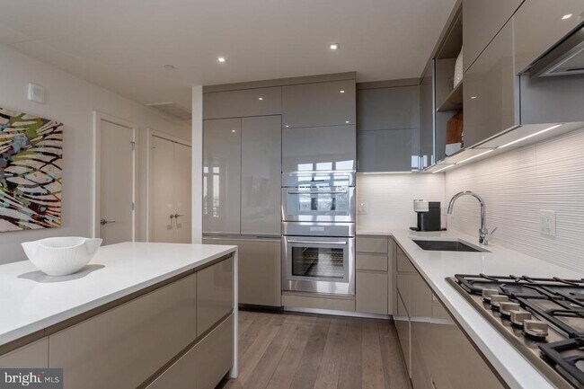 Foto del edificio - 810 O St NW